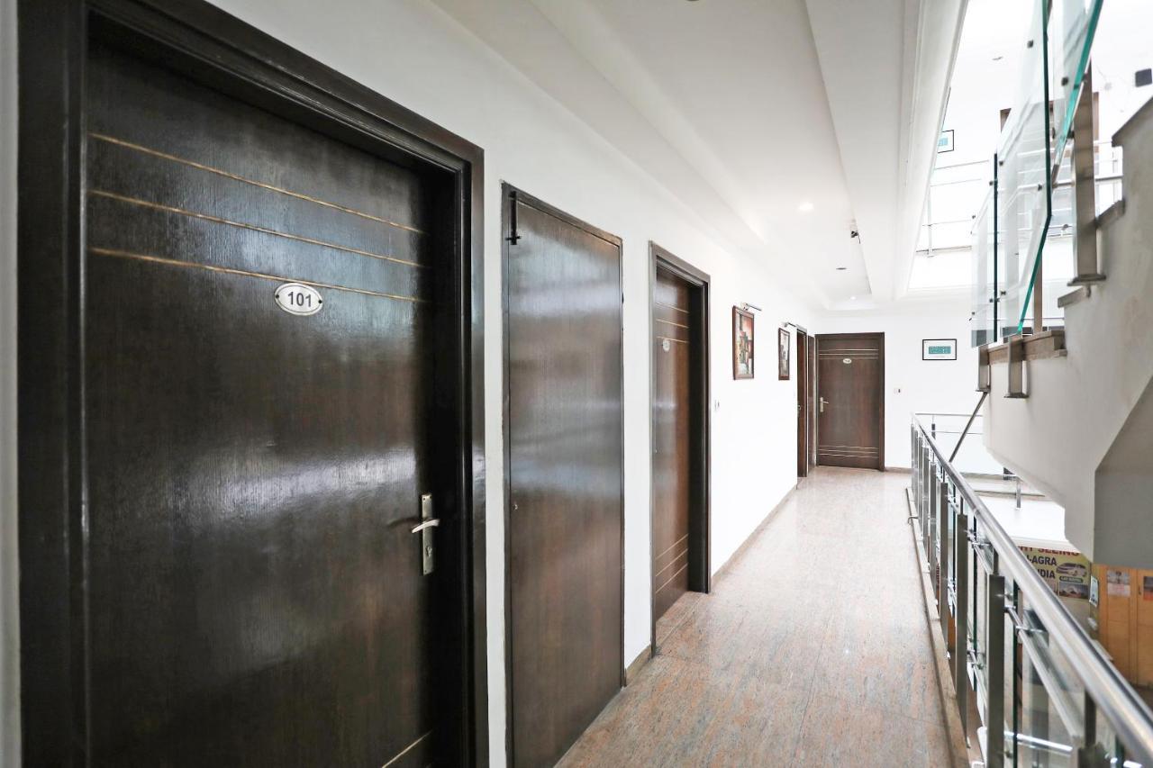 Hotel City Height - Delhi Ncr Id Not Accepted New Delhi Buitenkant foto