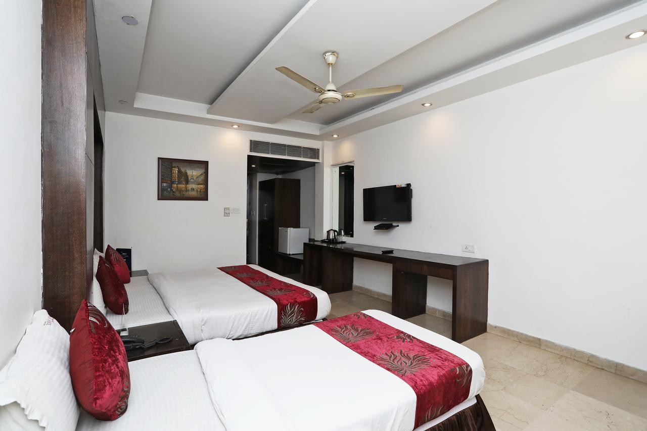 Hotel City Height - Delhi Ncr Id Not Accepted New Delhi Buitenkant foto